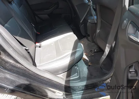 2017 Ford Focus из США, поврежденный, VIN 1FADP3L9XHL252184